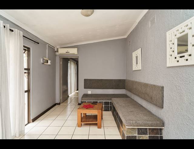 700M² BED & BREAKFAST FOR SALE IN SPARKS ESTATE